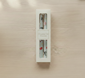 Ensemble de bougies coniques en cire de soja peintes à la main Chic Romance (lot de 2) pour Noël, les anniversaires, les centres de table et la mise en beauté esthétique de la table - Product Image 3