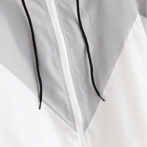 Chaqueta de esquí microshell de 3 capas para mujer, personalizada de fábrica, con forro, logotipo personalizado, chaqueta cortavientos de diseñador, chaqueta de nailon de alta calidad - Product Image 2