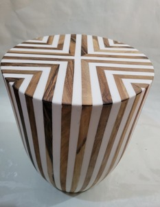 Mesa de Centro Redonda con Incrustaciones de Hueso Natural, Estilo Marroquí, con Madreperla Floral, Mueble de Lujo Hecho a Mano - Product Image 4