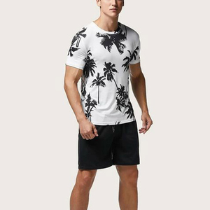 T-shirt personnalisé pour homme en polyester 100% avec sublimation, absorption de l'humidité et évacuation de la transpiration, effet lumineux - Product Image 6