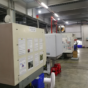 Plaspac Liability Company, tapas de plástico duraderas, tapas de botellas, cierres para el cuidado personal, embalaje de perfumes, ruedas de carro - Product Image 1