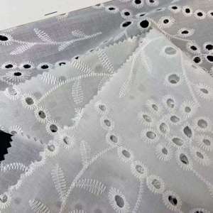 Tissu de robe en voile de coton blanc de luxe écologique brodé à l'œillet, garniture en dentelle large et douce, vente chaude - Product Image 4
