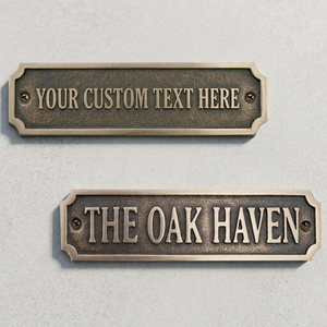 Plaque de porte en métal personnalisée avec lettres en relief, style vintage rustique, plaque nominative personnalisée, montage mural, maison, bureau, hôtel, domicile - Product Image 1