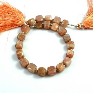 Cuentas de Piedra Lunar Melocotón de Alta Calidad en Forma de Cojín, Hilo de 10 Pulgadas para Fabricación de Joyas, Colores Blanco y Gris - Product Image 4