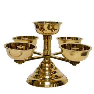 Panchadeep Diya tradicional de 5 caras que simboliza la luz divina y la prosperidad - Product Image 1