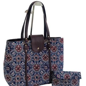 Sac Fourre-Tout pour Femme, Modèle N ° 2003 Fait à la Main en Tissu Imprimé Handlock, 18 Pouces, 12 Pochettes, 8 Pouces, pour Ordinateur Portable - Product Image 1