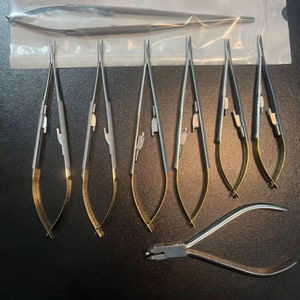 Hu Friedy & Scanlan Castroviejo Lot de 8 porte-aiguilles manuels en acier inoxydable et coupe-distal en bois - Product Image 1