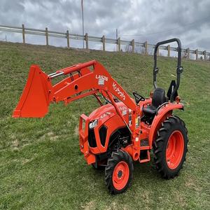 Tracteur compact Kubota L3902 diesel avec chargeur et pelle arrière, idéal pour les travaux sur le terrain, moteur durable. - Product Image 4