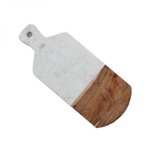Planche à découper élégante en marbre blanc et bois d'acacia avec poignée en forme de pagaie à grain naturel contrastant, livrée avec corde de suspension en jute - Product Image 3
