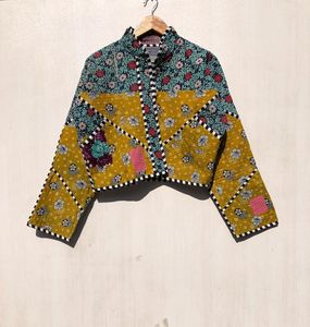 Vintage <b>Kantha</b> Quilt <b>Jacket</b> Handmade Reversible Bohemian Coat Jaif Textiles Rajasthan Origin Horn Buttons Short Sleeves Winter - Product Image 4