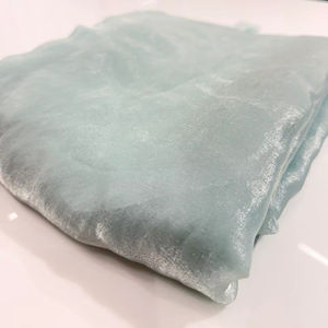 Tela Satén 100% Nylon 6 Ecológica con Brillo Intenso, Tejido Liso Teñido para Verano - Product Image 2