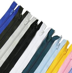 Prix fabricant usine 3 #   Fermetures éclair en nylon personnalisées de 15 cm à extrémité fermée pour textiles de maison et oreillers - Product Image 1
