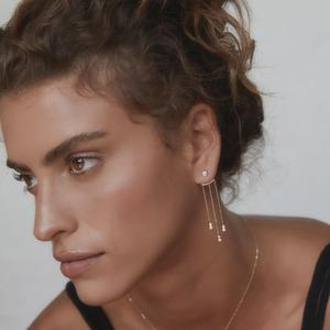 Boucles d'oreilles pendantes à chaîne en or massif 14K 18K avec diamant de laboratoire taille ronde serti clos, bijoux minimalistes pour usage quotidien - Product Image 2