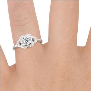 Anillo de Compromiso de Oro de 10K con Diamante Cultivado en Laboratorio, Diseño Elegante de Espiga Trenzada, Personalizable con Piedra Central de Corte Redondo o Fantasía, OEM - Product Image 3