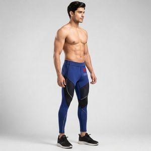 Leggings pour hommes durables, fabriqués avec un tissu extensible de qualité supérieure, offrant un ajustement confortable et des performances fiables lors d'entraînements intenses. - Product Image 3