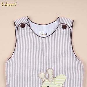 Ensemble short décontracté de luxe pour garçons, imprimé girafe brodé à la main, tissu en seersucker 100% coton, ODM OEM personnalisé, vente en gros - Product Image 6