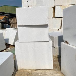 Bloque de Mármol Blanco Natural Moderno de Vietnam, Gran Tamaño, para Corte de Piedra Industrial, Uso en Exteriores, Villas y Apartamentos - Product Image 1