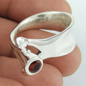Wholesale Price 925 Sterling <b>Silver</b> Simple <b>Ring</b> Natural <b>Garnet</b> Gemstone Bohemian Jewelry Perfect For Weddings and Parties - Product Image 1