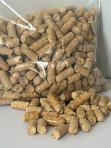 Pellets de madera de pino para cama, 100% pellets de madera de pino natural, lecho de pino de alta absorción para animales. - Product Image 4