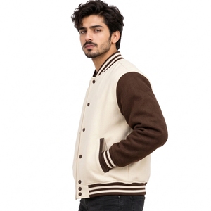 Chaqueta Varsity Personalizada en Colores Premium, Prenda Informal para Exteriores, Chaqueta de Béisbol de Manga Larga para Hombre, Estilo Letterman - Product Image 4
