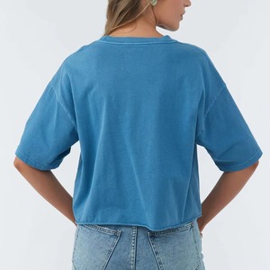 T-shirt court pour femme, col rond, manches courtes, coupe ample, imprimé palmiers et vagues, style décontracté, été, 100% coton jersey - Product Image 4