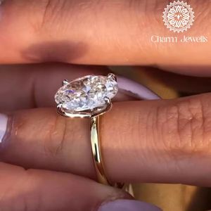 Bague de fiançailles et d'éternité classique Charm_Jewells pour femme, en argent plaqué or rose 18 carats, avec moissanite taille coussin et sertissage à griffes - Product Image 5