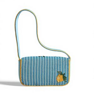 Sac à bandoulière de luxe fait main en acrylique brodé de perles pour femme, forme trapèze tendance, multifonctionnel, portable et écologique - Product Image 4