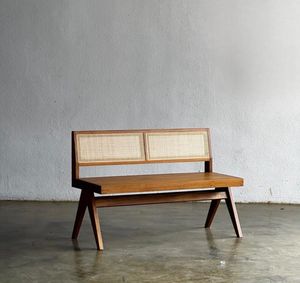 Banco de Madera de Teca Sólida Hecho a Mano con Paneles de Ratán Estéticos para Proyectos de Interiores Residenciales y Comerciales de Lujo - Product Image 1