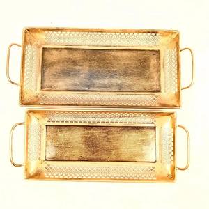 Encantadora bandeja de servicio que crea un ambiente acogedor para los invitados, bellamente elaborada por KHOOSI OVERSEAS - Product Image 1