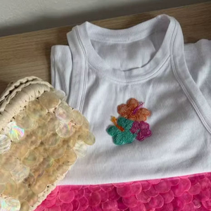 Tops de Verano Bordados a Mano con Cuentas para Mujer, Costura Personalizada con Cuentas de Semillas, Moda para Bautizo - Product Image 1