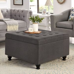Tavolino da Caffè Grigio Scuro Imbottito con Bottoni e Finiture a Chiodi, Grande Pouf Quadrato con Vano Contenitore e Gambe in Legno per Soggiorno - Product Image 1