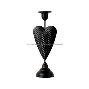 Portavelas Black Iron Heart Taper, perfecto para bodas, eventos y decoración del hogar en varios estilos y tamaños - Product Image 2