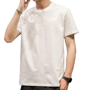 เสื้อยืดแขนสั้นคอกลมสีดำสำหรับผู้ชาย ทรงปกติ สวมใส่สบาย ผ้าถักเนื้อเจอร์ซีย์ สีพื้น ย้อมสีเรียบ ผ้าฝ้าย 100% แห้งเร็ว - Product Image 5