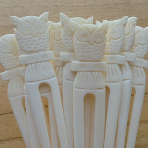 Épingle à cheveux en os sculpté pour femmes |   Outil pour chignon naturel - Product Image 1