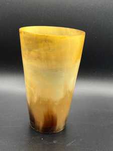 Elegante Vaso de Cerveza Hecho a Mano con Cuerno Natural de Búfalo, Ecológico, en Varios Tonos, Precio de Fábrica por Universal Overseas - Product Image 3