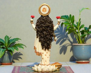 Premium <b>Resin</b> Handmade Standing Laxmi Idol Hand-Painted Religious Hindu Goddess Statue for Diwali Tabletop Use - Product Image 4