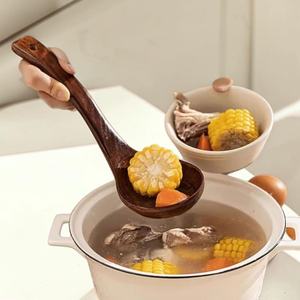Cuchara de Sopa de Madera Hecha a Mano de Primera Calidad, Cuchara para Servir de Madera Dura Natural, Cuchara de Cocina Ecológica, Cuchara de Madera con Mango Largo - Product Image 2