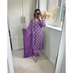 ผ้าจอร์เจียสำหรับนักออกแบบงานปักลำดับบนพื้นด้วยลาเวนเดอร์ dupatta - Product Image 1