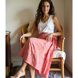 Femmes enveloppantes pêche rose Zigzag chevron imprimé géométrique pour un look chic jupe de tous les jours - Product Image 1