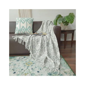 Couvertures et plaids en tissu polaire imprimé à carreaux multicolores, certifiés GOTS, tissés jacquard toutes saisons en JaiCotton - Product Image 3