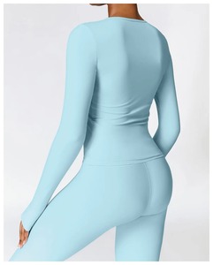 Ensemble de yoga élégant et de qualité supérieure pour femmes, tenue d'entraînement extensible et respirante - Product Image 6