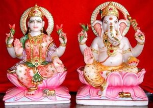 Pure Makrana White Marble Colorful Hand <b>Painted</b> Laxmi Mata Ji And Ganesh Ji Sitting Statue For Home Decoration And Worship - Product Image 4