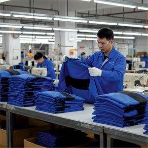 Veste coupe-vent personnalisée brodée, légère et respirante en nylon, à capuche, anorak avec panneau contrastant sur la poitrine, pour le streetwear et les activités de plein air - Product Image 6