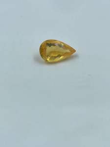 Ópalo de Fuego Natural, Corte Pera, Color Amarillo Miel, 8x13.50mm, 2.33 Quilates, Piedra Suelta - Product Image 4