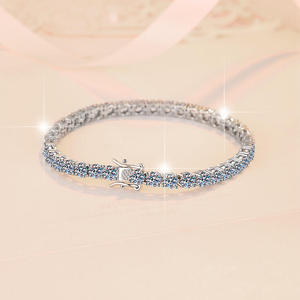Bracelet en Moissanite Premium avec Argent Sterling 925 et Pierres à Taille Brillante pour Cadeaux d'Anniversaire et Bijoux de Mode - Product Image 3
