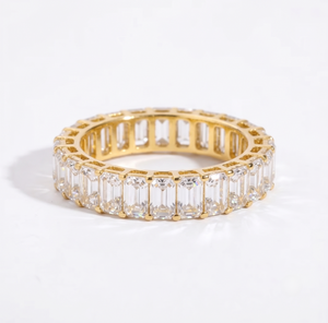 Bague d'éternité classique en or jaune 18 carats pour femme, taille émeraude, avec diamant de laboratoire certifié IGI, pour mariage et fiançailles - Product Image 2