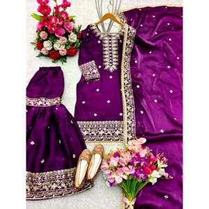 Robes de mariée violettes de créateur WW, taille L, élégantes pour les fêtes, ensemble haut-sarara et magnifique dupatta - Product Image 4