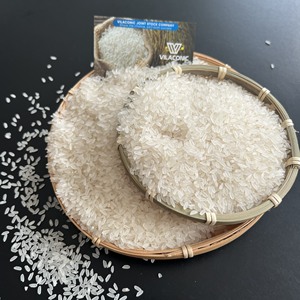 Riz Calrose moyen frais du Vietnam, riz Camolino 100% double trié par Sortex, texture ferme, durée de conservation de 24 mois, sacs PP de 25/50 kg - Usine - Product Image 1