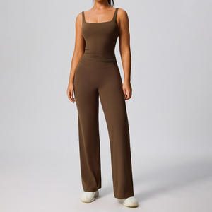 Ropa deportiva para mujer con logo personalizado: Chaleco con tirantes, pantalones acampanados de control de abdomen, ropa de yoga de cintura alta, transpirable y de color liso para gimnasio. - Product Image 4