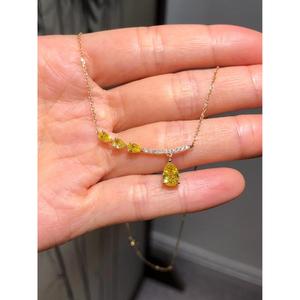 Collar con Colgante de Diamante Corte Pera Amarillo en Oro Sólido con Barra Clásica con Acentos Pavé y Engaste Asimétrico de Múltiples Piedras, Ideal para Regalo - Product Image 3